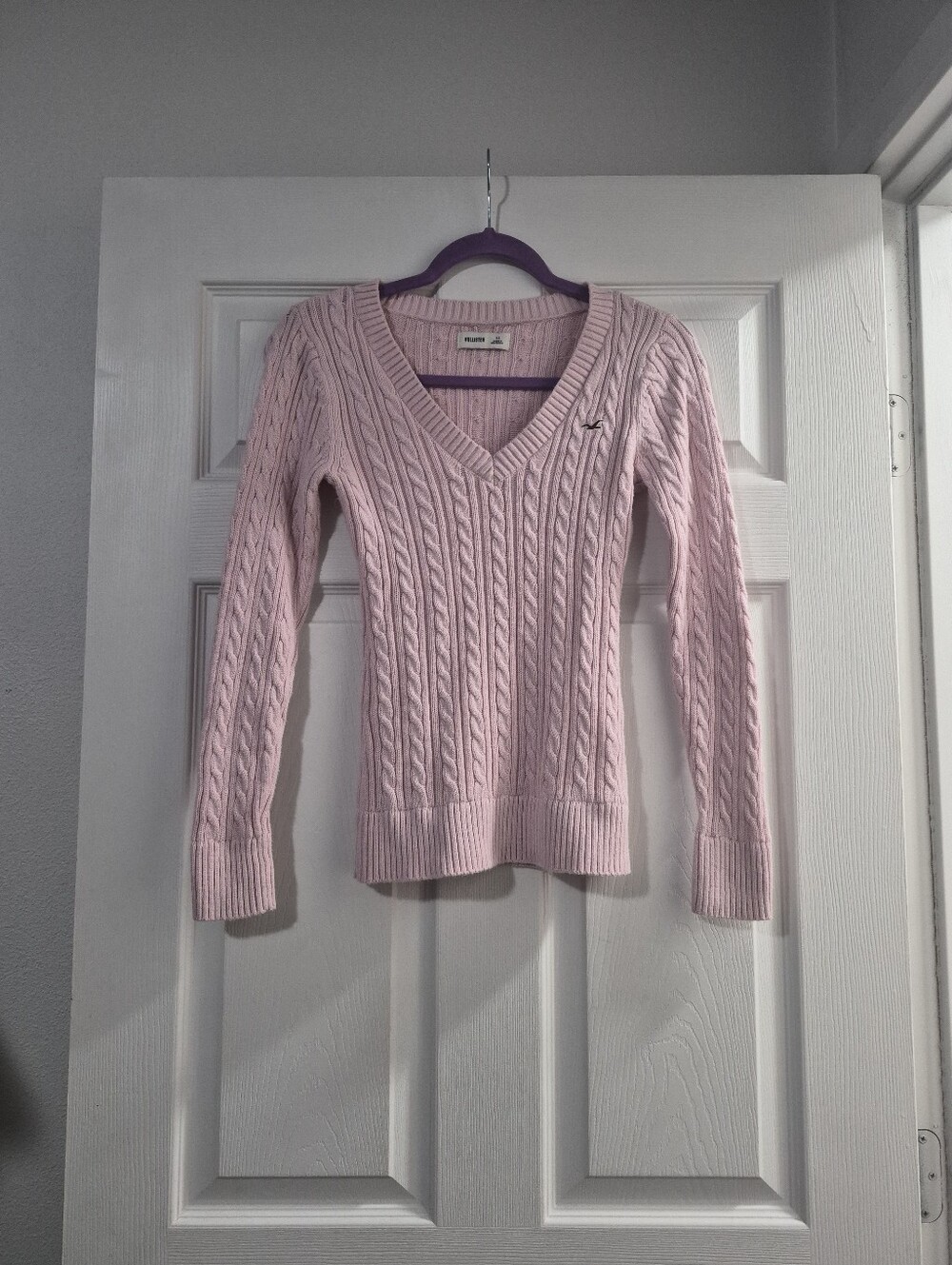 Hollister Pink Cable-Knit V-Neck Sweater